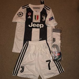 18/19 Ronaldo #7 Kids Kit Champions League Edition